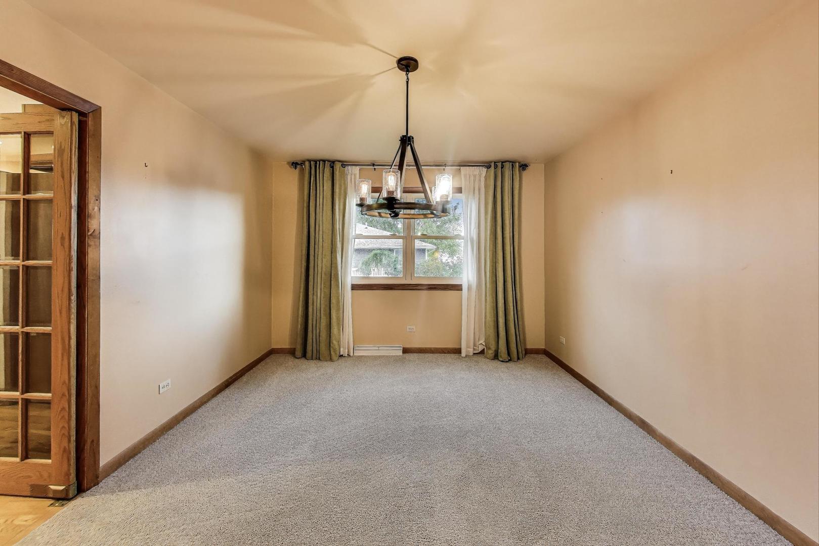 920 Barnside Road, New Lenox, IL 60451