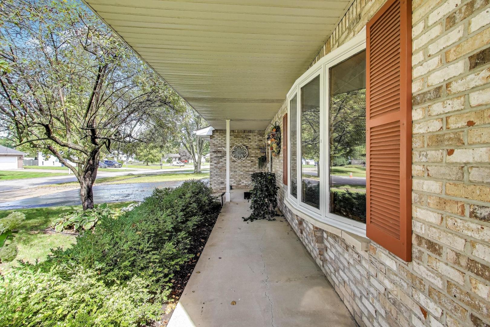 920 Barnside Road, New Lenox, IL 60451