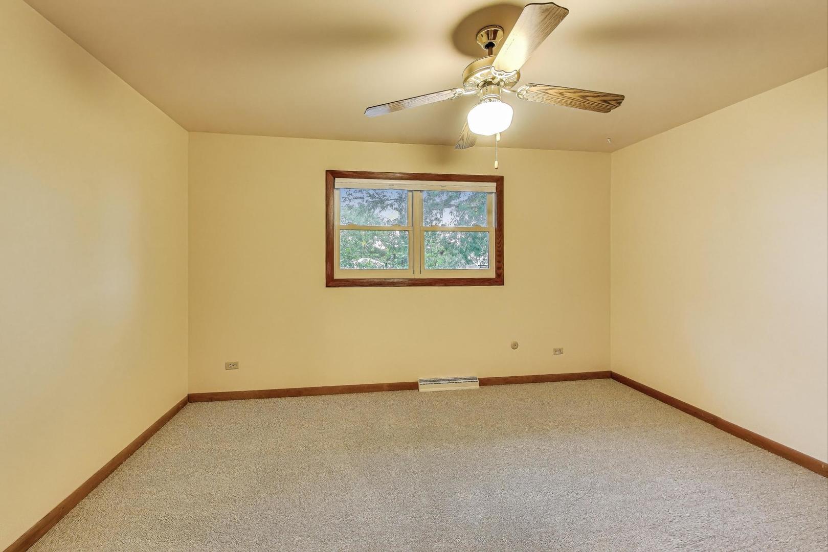 920 Barnside Road, New Lenox, IL 60451