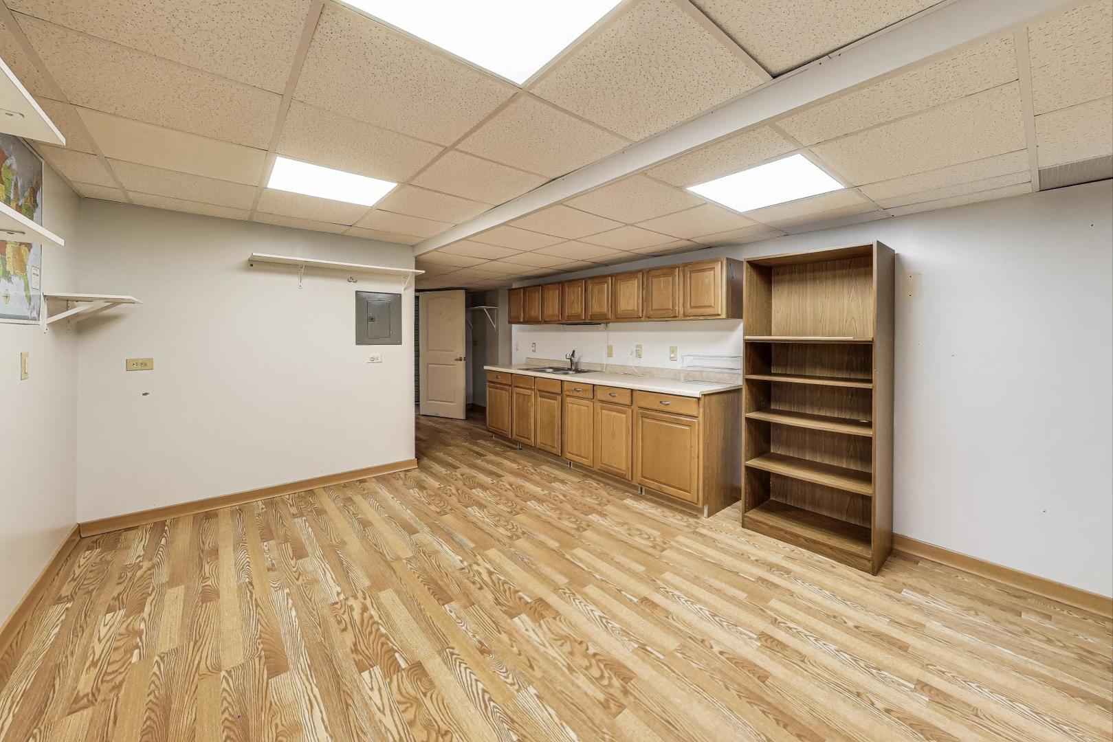 920 Barnside Road, New Lenox, IL 60451