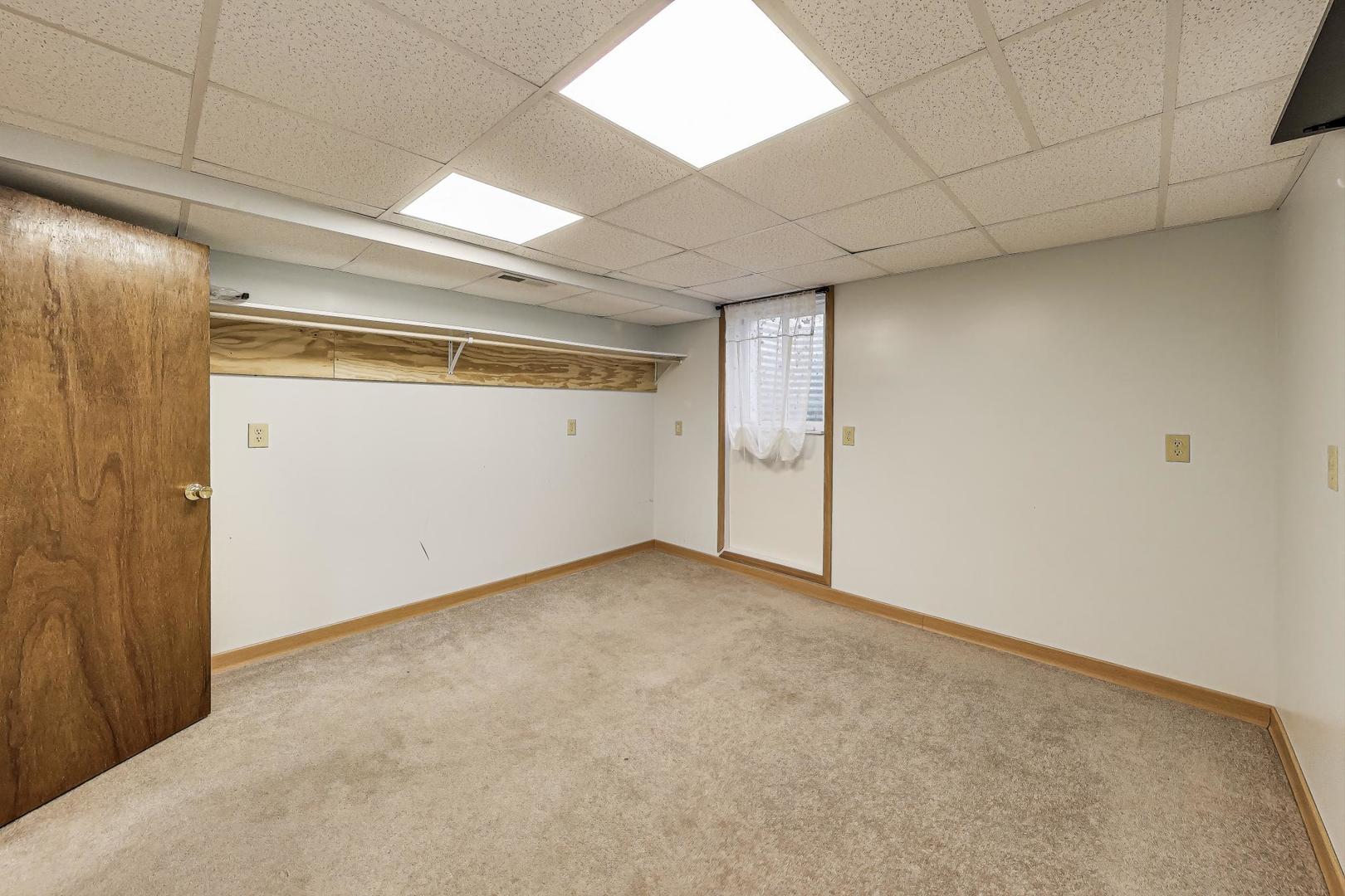 920 Barnside Road, New Lenox, IL 60451