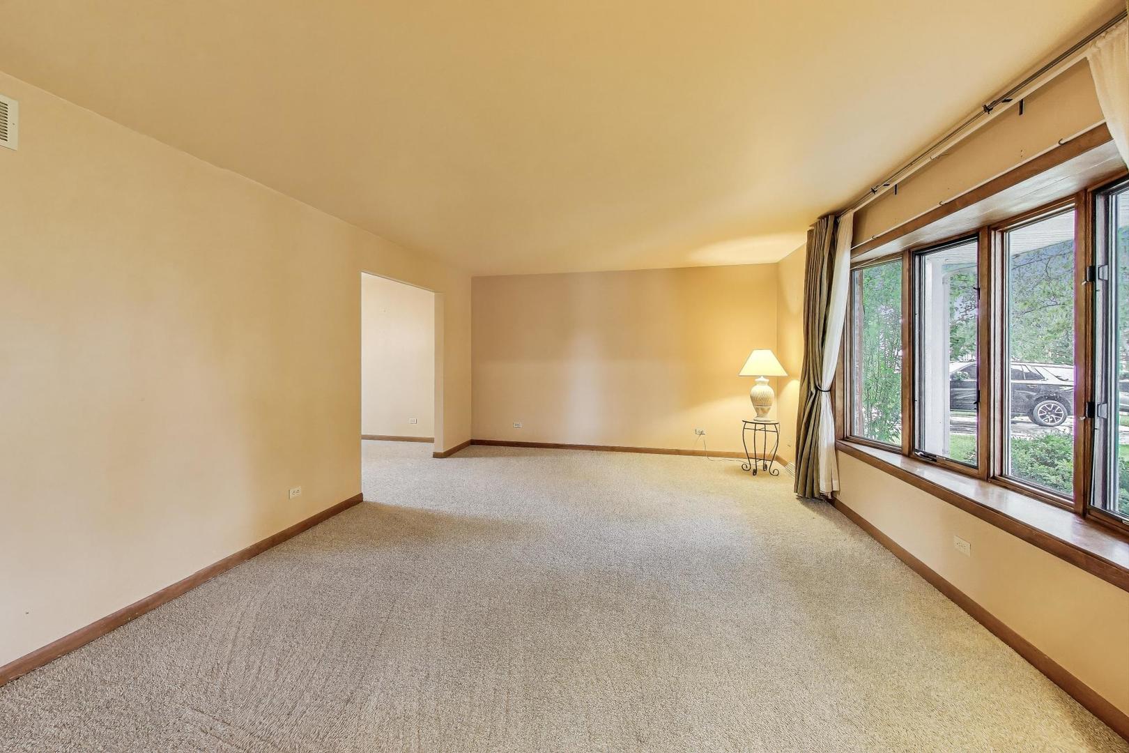 920 Barnside Road, New Lenox, IL 60451