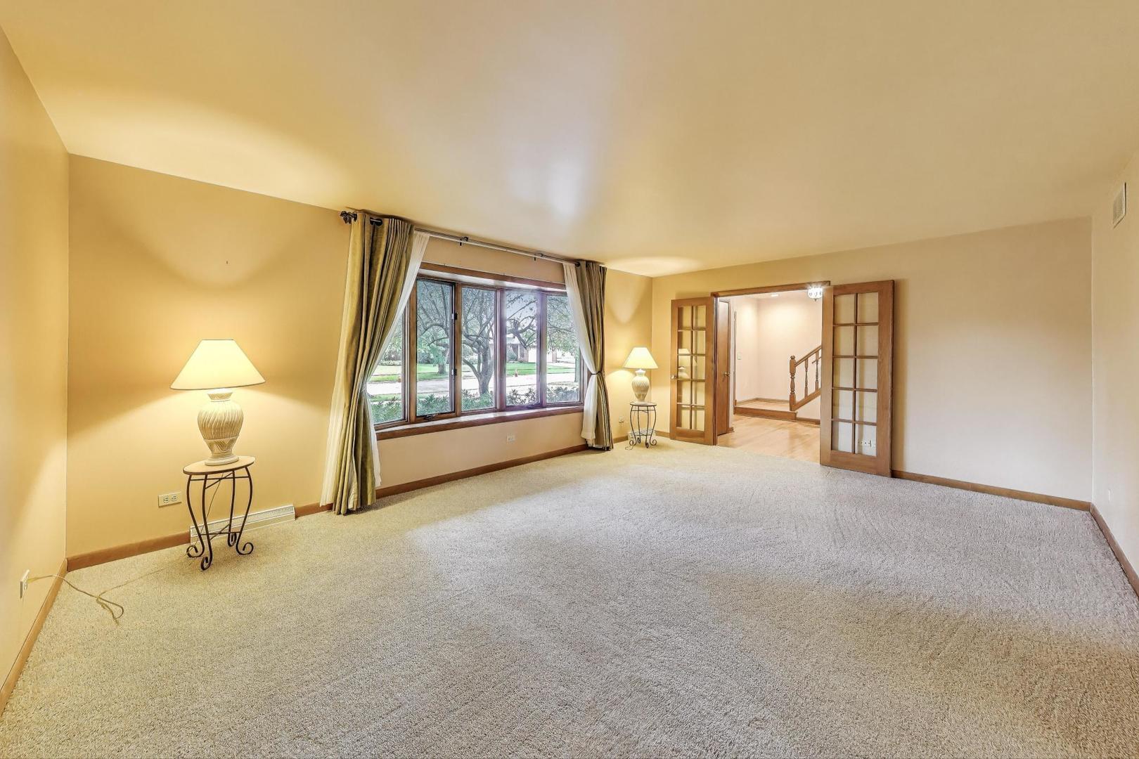 920 Barnside Road, New Lenox, IL 60451