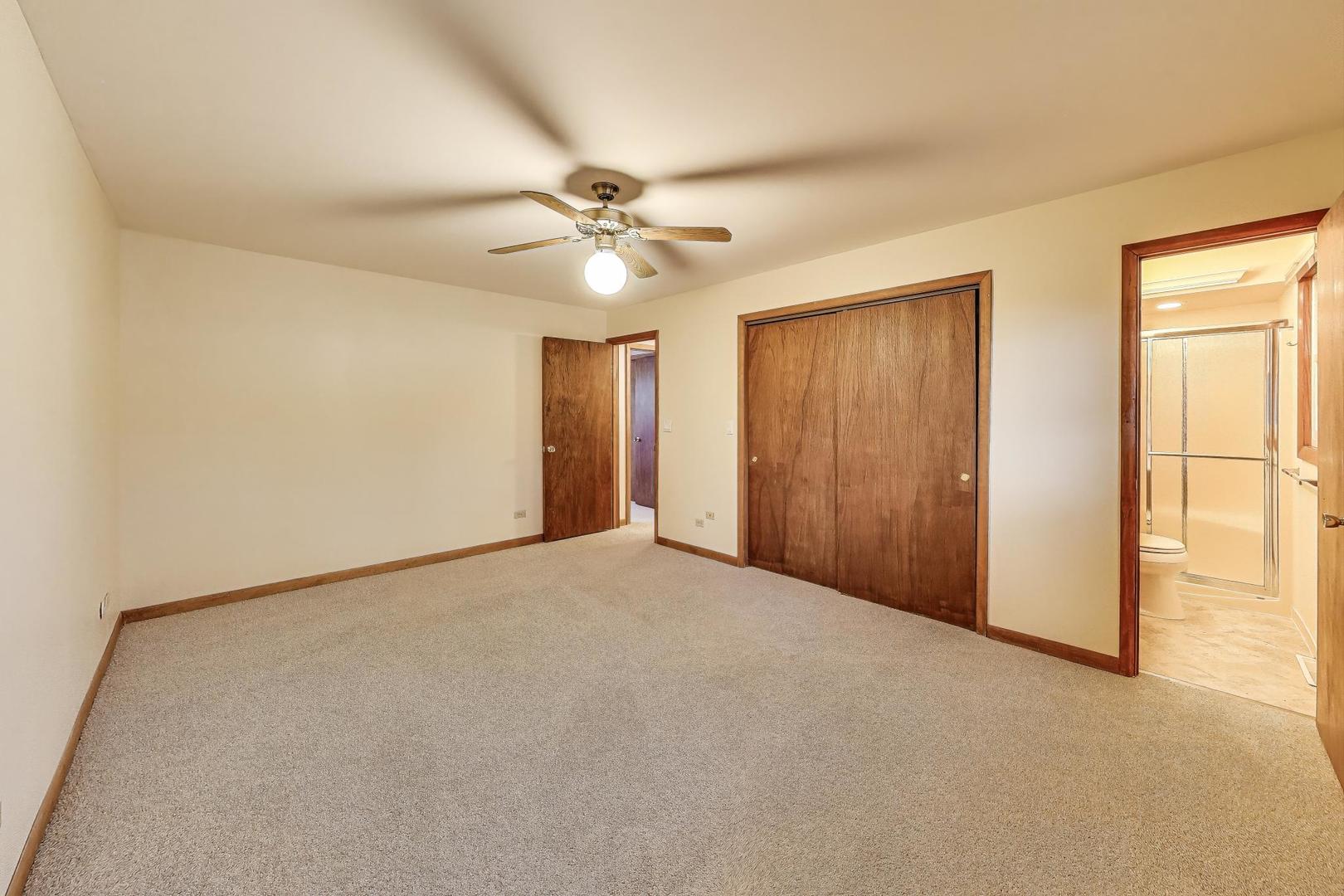 920 Barnside Road, New Lenox, IL 60451