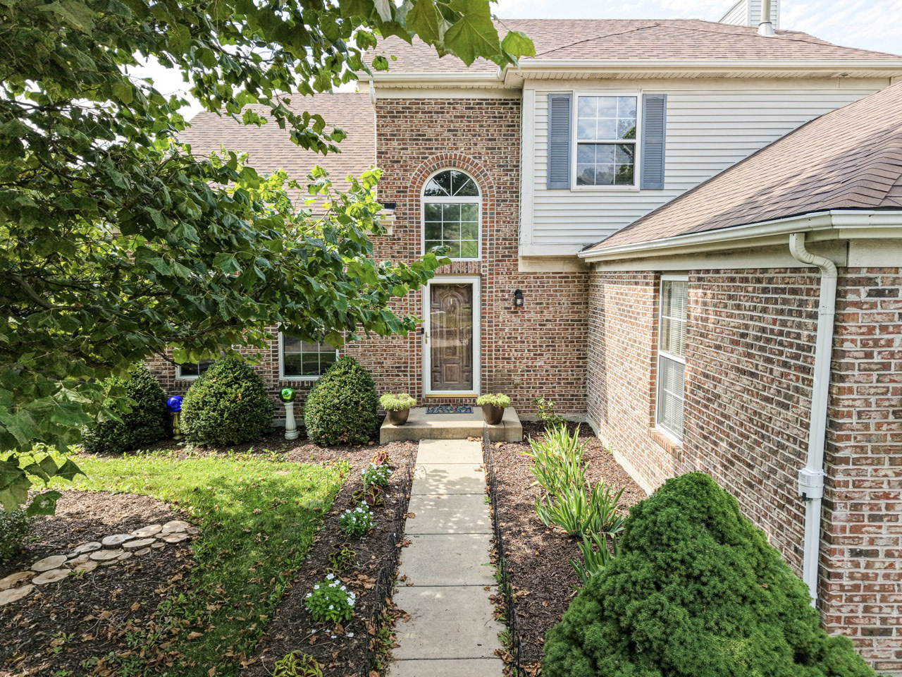 2700 Cavalcade Court, Aurora, IL 60503