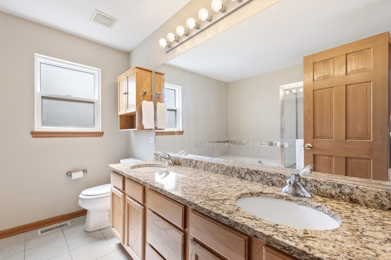 2700 Cavalcade Court, Aurora, IL 60503