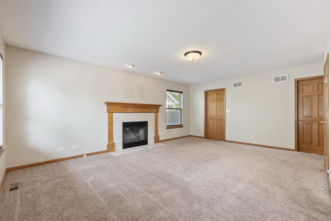 2700 Cavalcade Court, Aurora, IL 60503