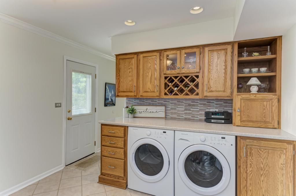 1367 S Elizabeth Street, Lombard, IL 60148