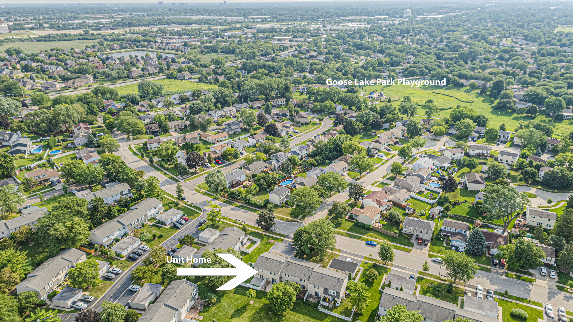 184 Rodenburg Road, Roselle, IL 60172