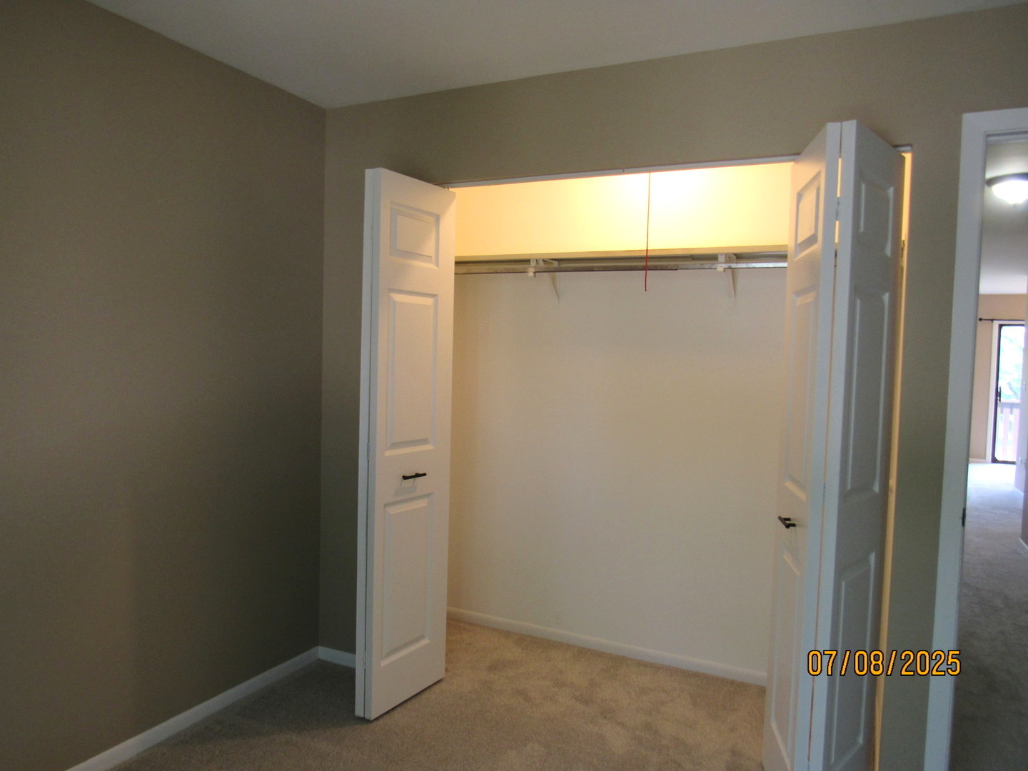 950 Cumberland Court #B2, Roselle, IL 60172