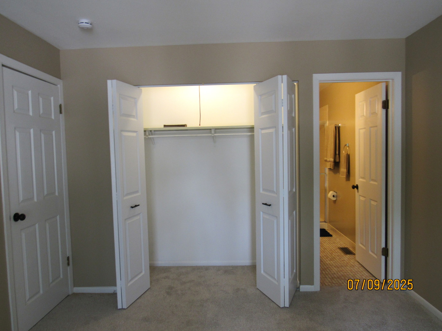 950 Cumberland Court #B2, Roselle, IL 60172