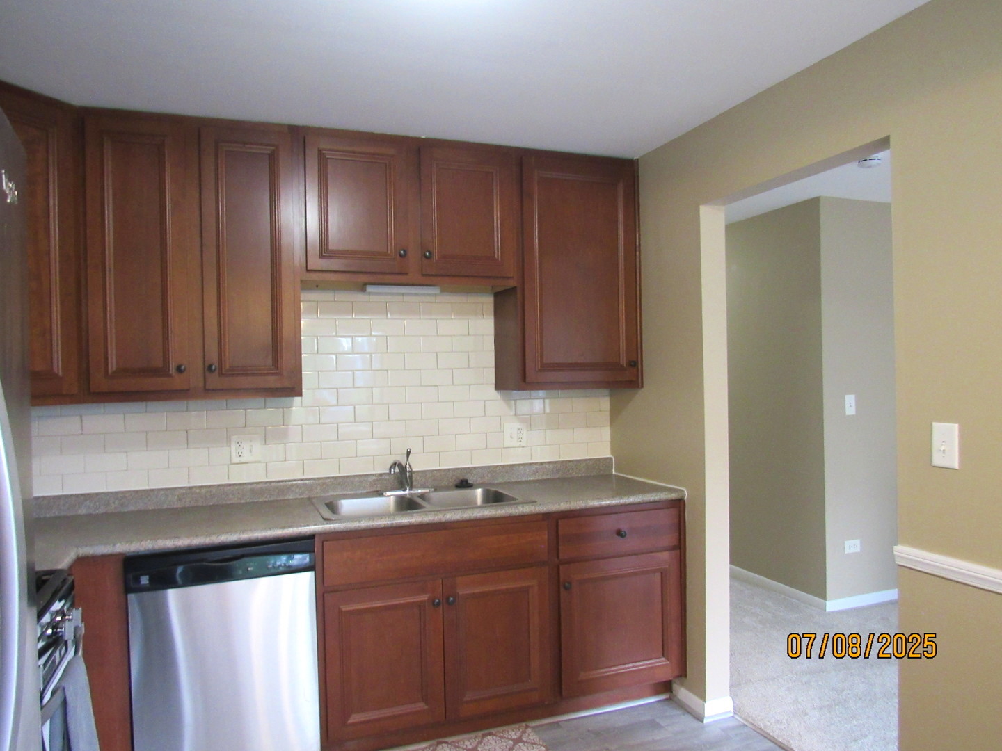 950 Cumberland Court #B2, Roselle, IL 60172