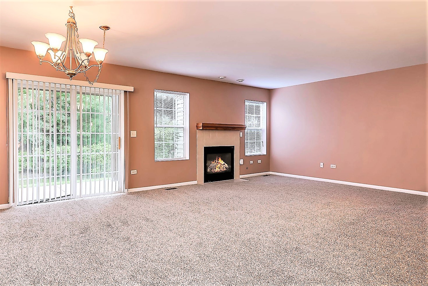 2427 STOUGHTON Circle #2427, Aurora, IL 60502