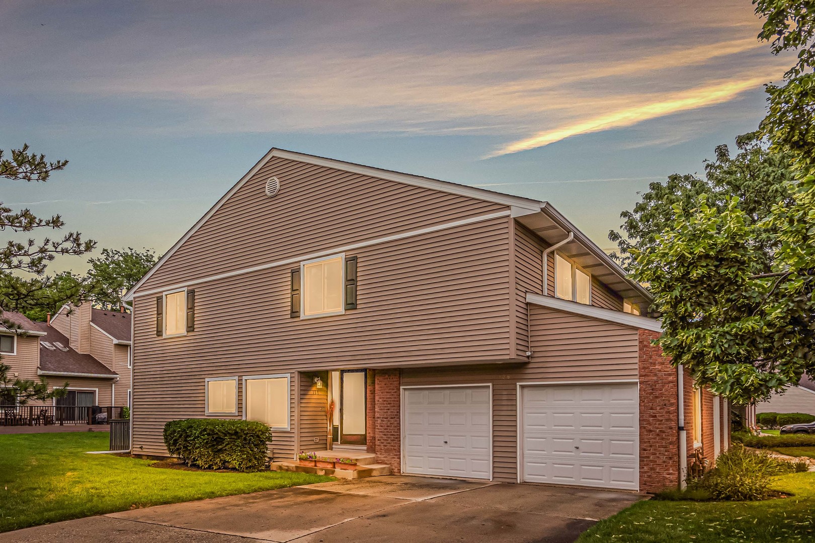 136 Windwood Court #31, Buffalo Grove, IL 60089