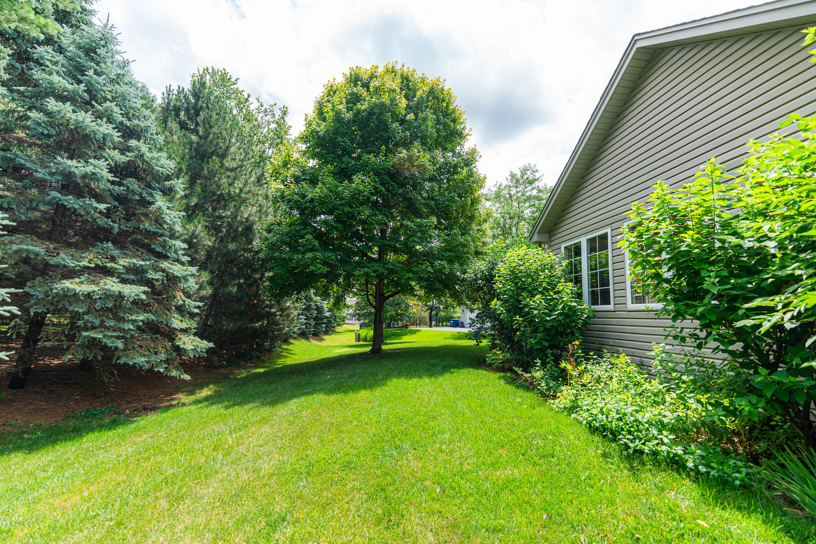 102 Quinlan Avenue, DeKalb, IL 60115