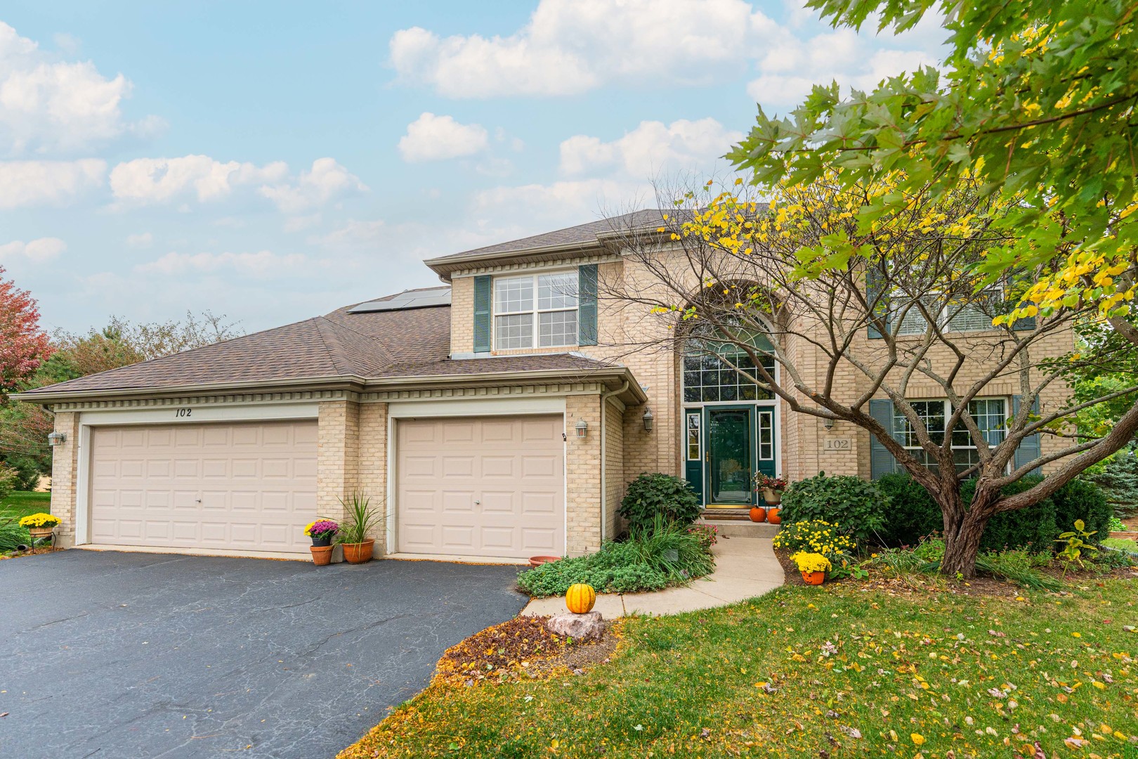 102 Quinlan Avenue, DeKalb, IL 60115