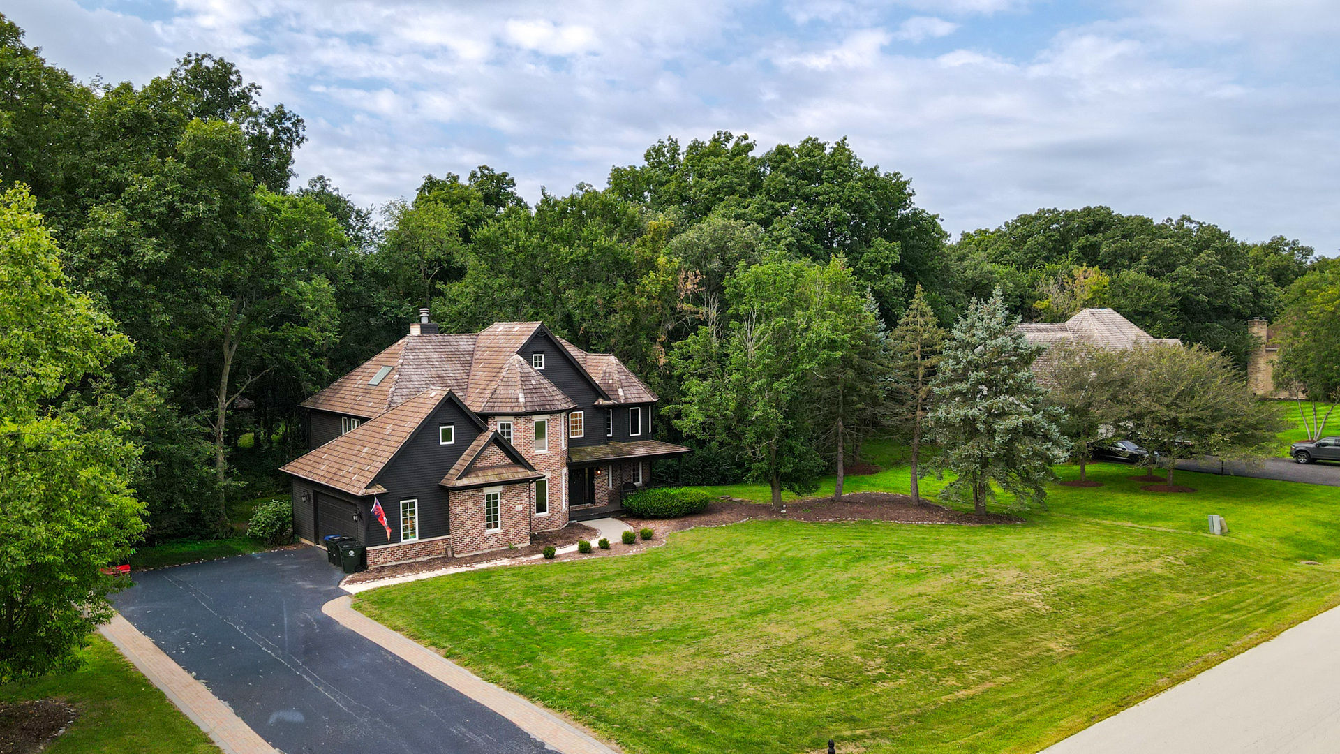 63 Oak Creek Drive, Yorkville, IL 60560