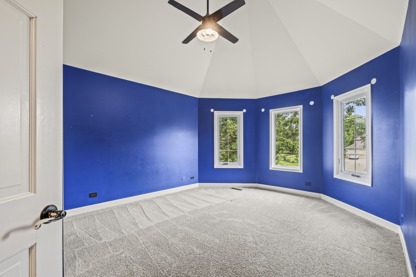 63 Oak Creek Drive, Yorkville, IL 60560