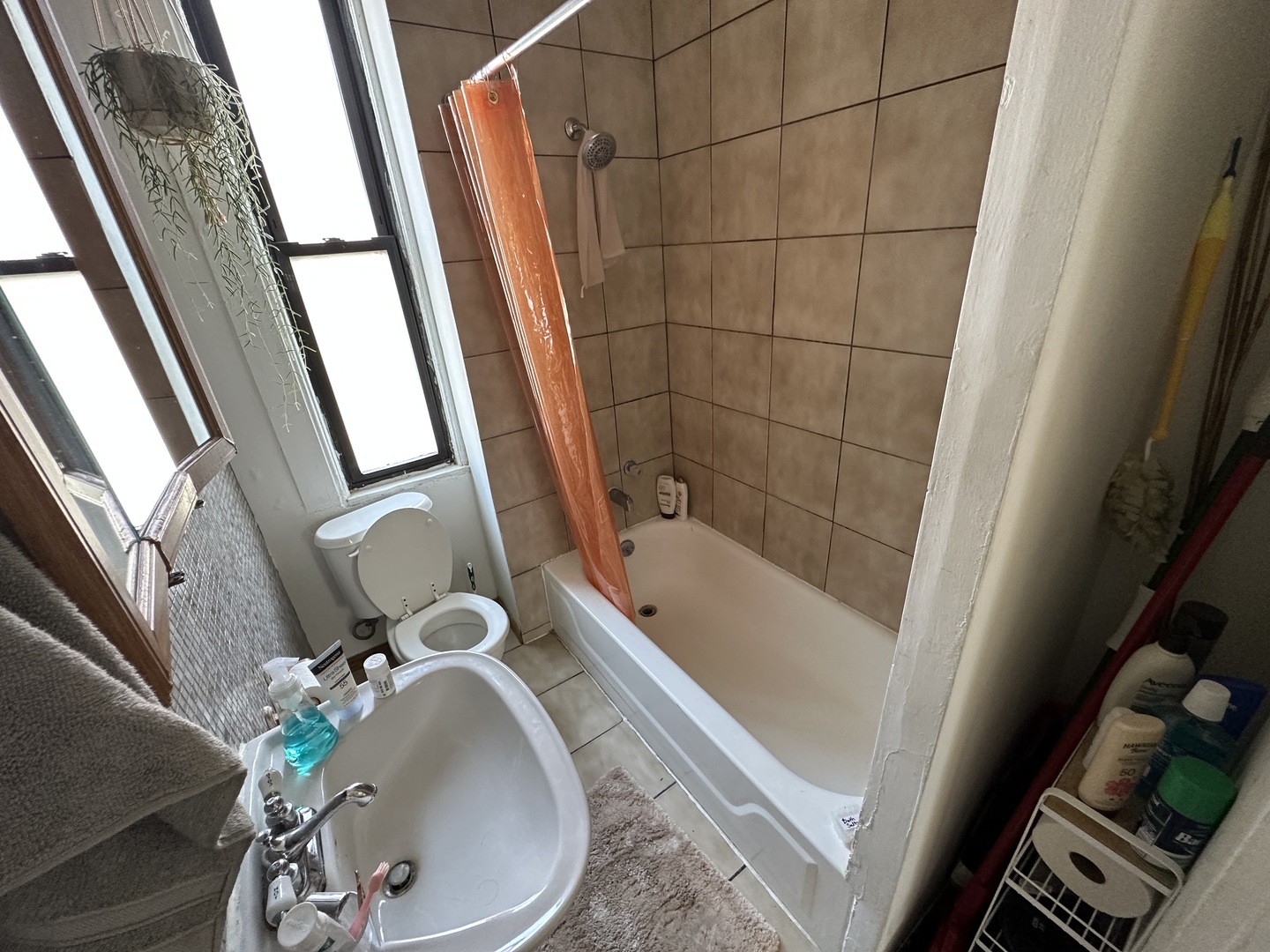 1049 N MARSHFIELD Avenue #2CH, Chicago, IL 60622