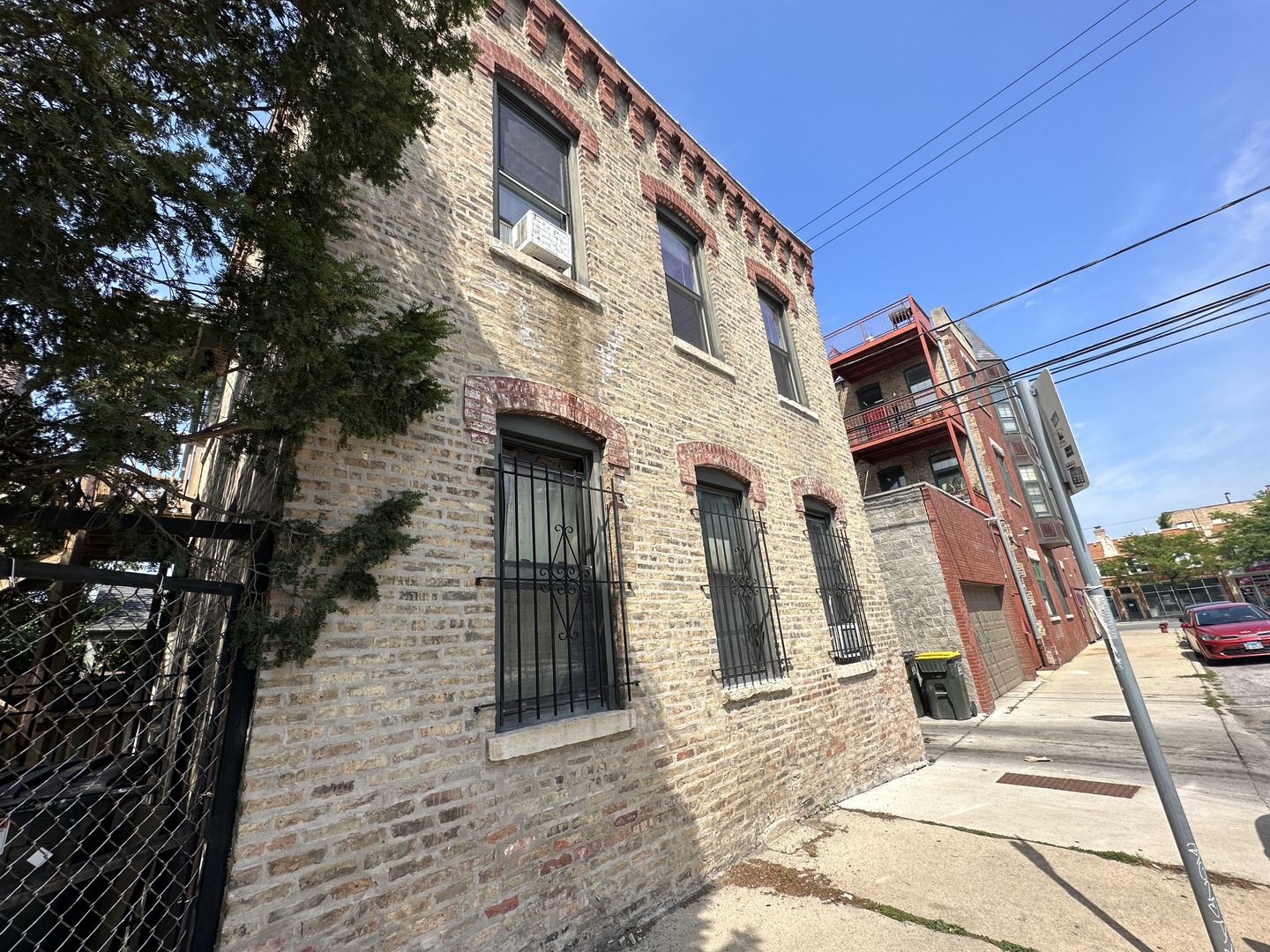 1049 N MARSHFIELD Avenue #2CH, Chicago, IL 60622