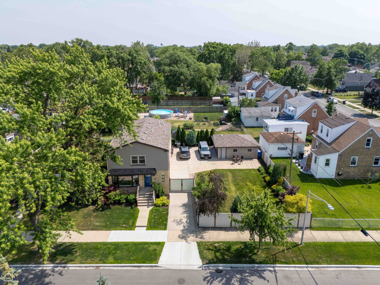 7515 W Roscoe Street, Chicago, IL 60634
