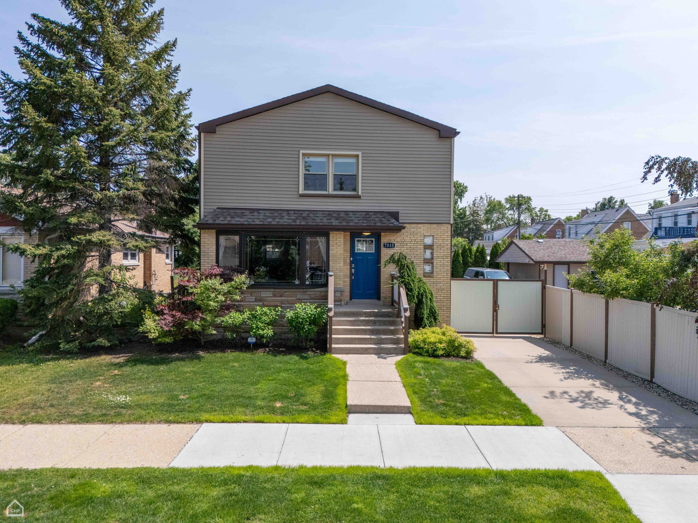 7515 W Roscoe Street, Chicago, IL 60634