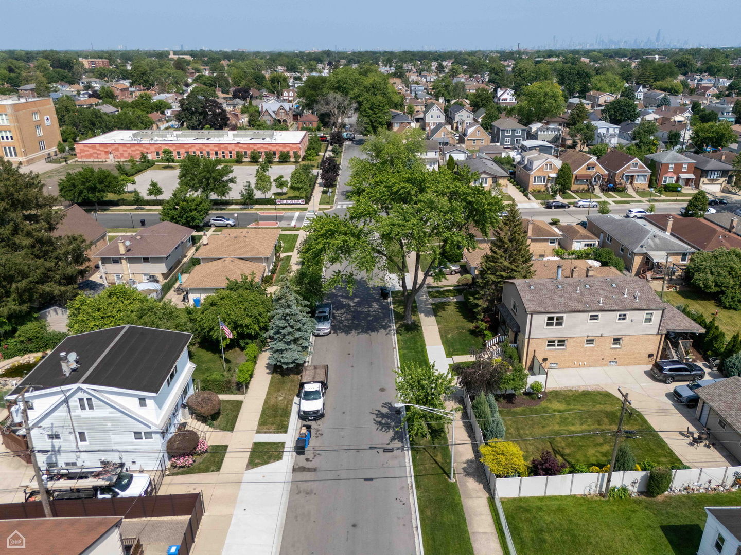 7515 W Roscoe Street, Chicago, IL 60634
