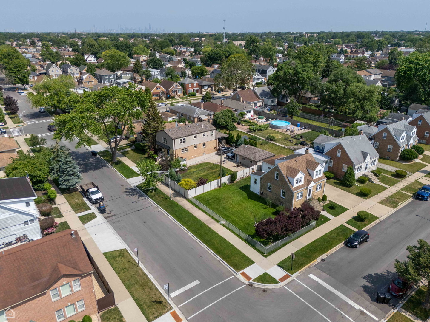 7515 W Roscoe Street, Chicago, IL 60634