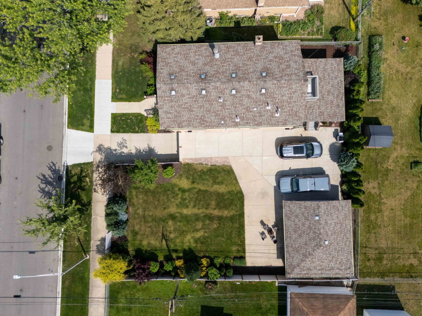 7515 W Roscoe Street, Chicago, IL 60634