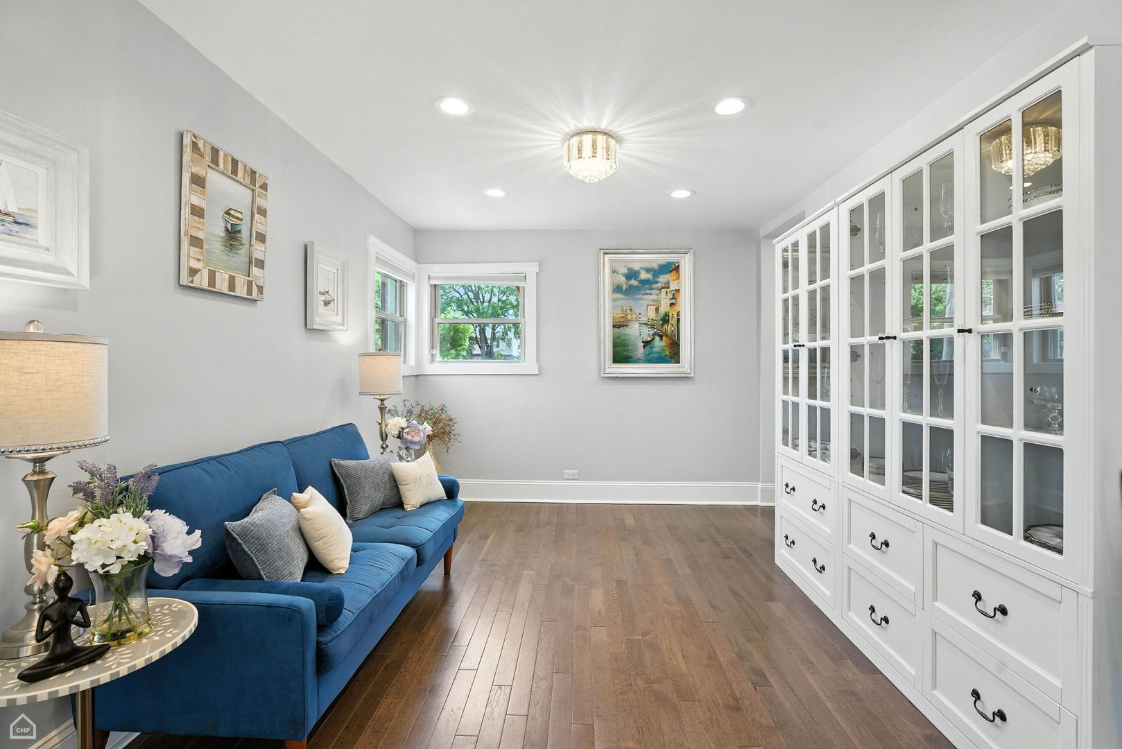 7515 W Roscoe Street, Chicago, IL 60634