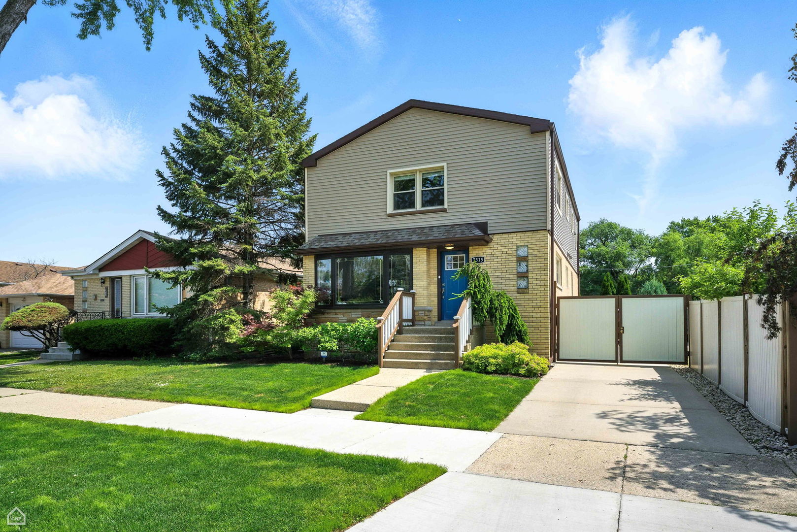7515 W Roscoe Street, Chicago, IL 60634