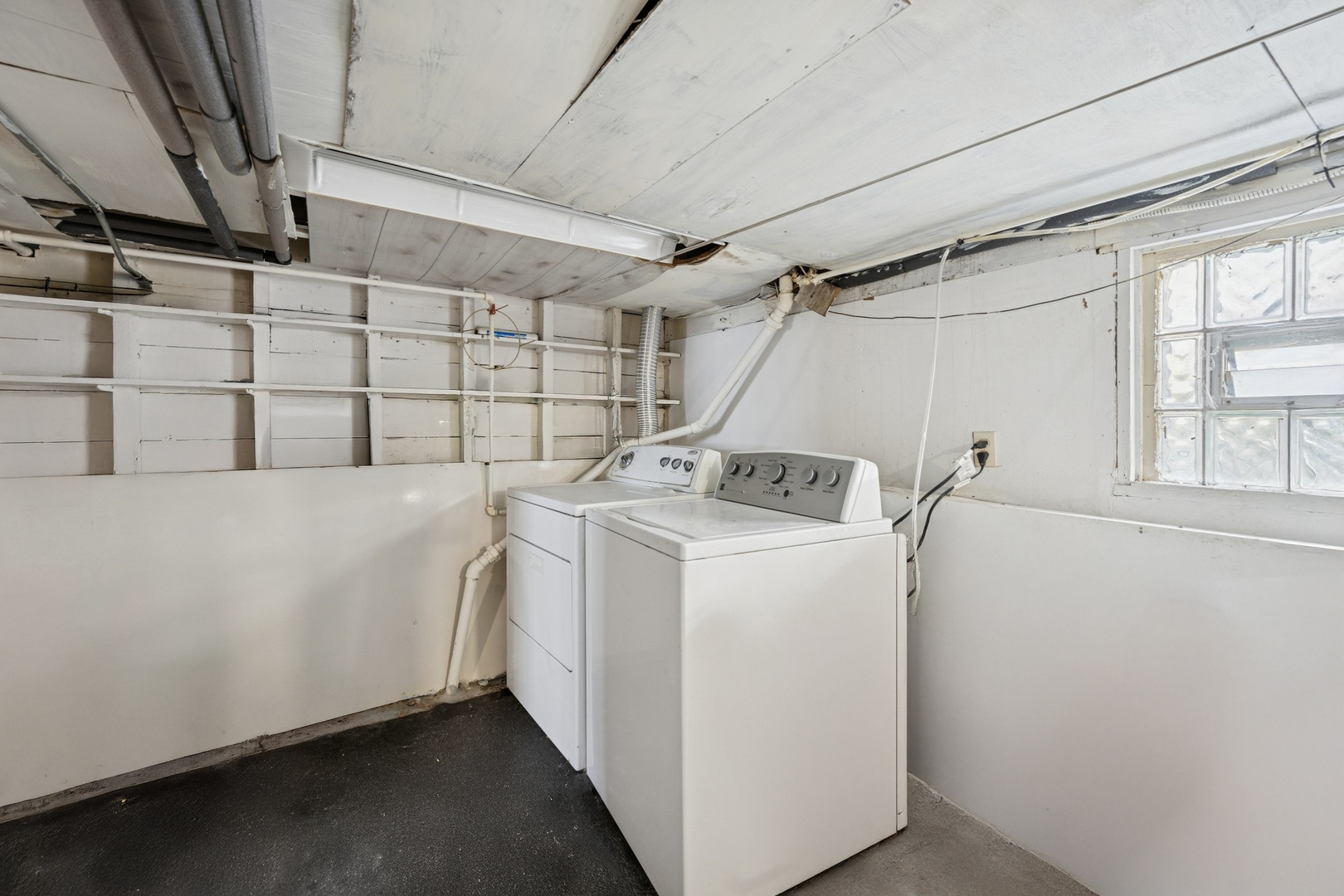 5013 W Argyle Street, Chicago, IL 60630