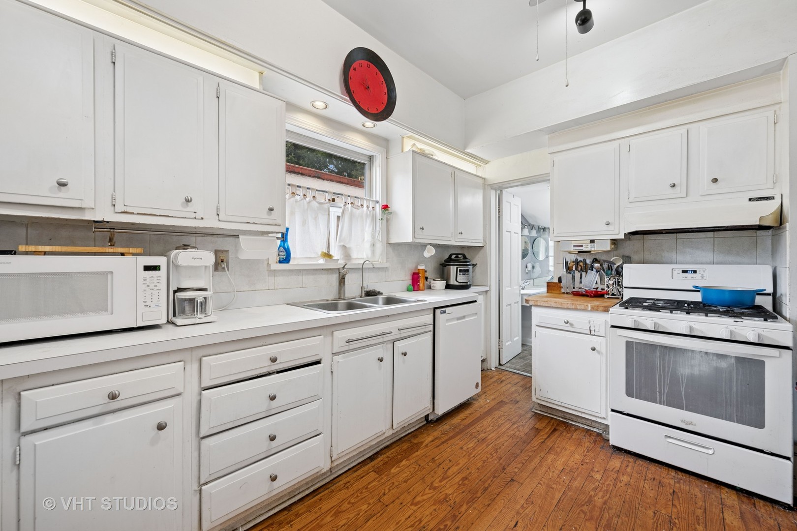 5013 W Argyle Street, Chicago, IL 60630