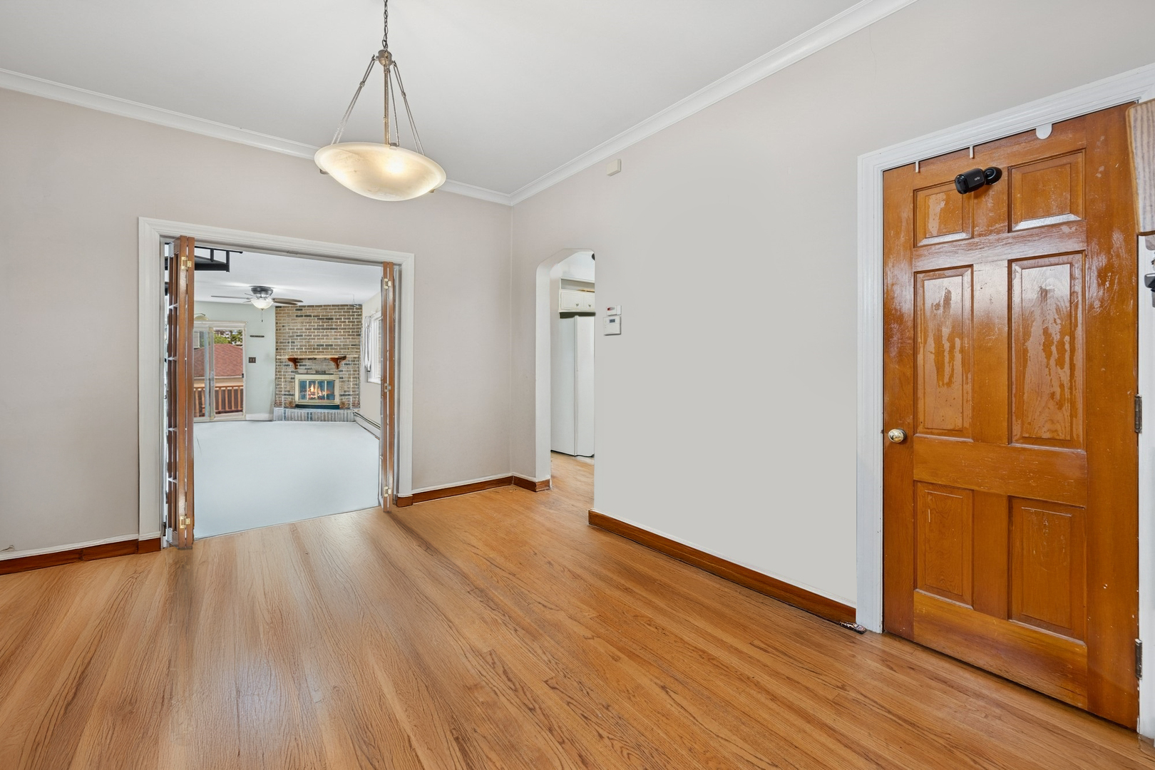 5013 W Argyle Street, Chicago, IL 60630