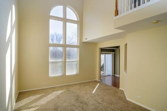1073 Stamford Court, Aurora, IL 60502