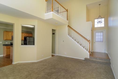 1073 Stamford Court, Aurora, IL 60502