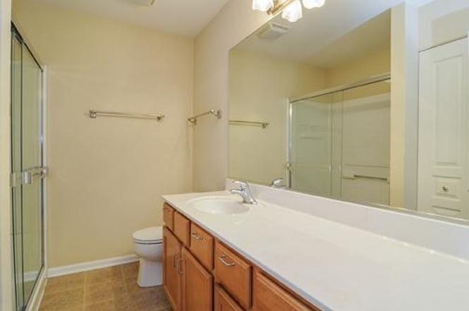 1073 Stamford Court, Aurora, IL 60502