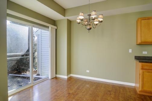 1073 Stamford Court, Aurora, IL 60502