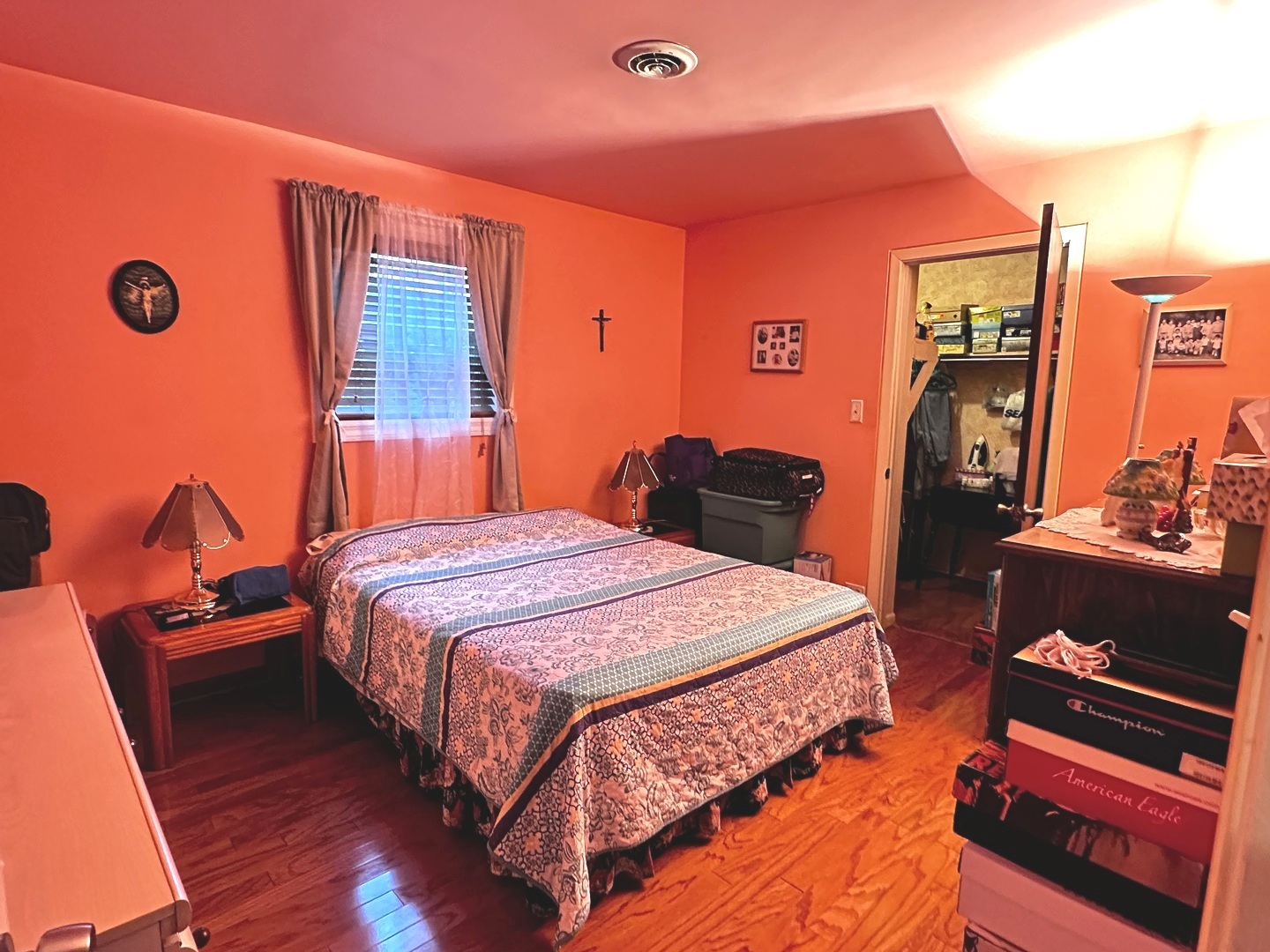 295 E Dennis Road, Wheeling, IL 60090