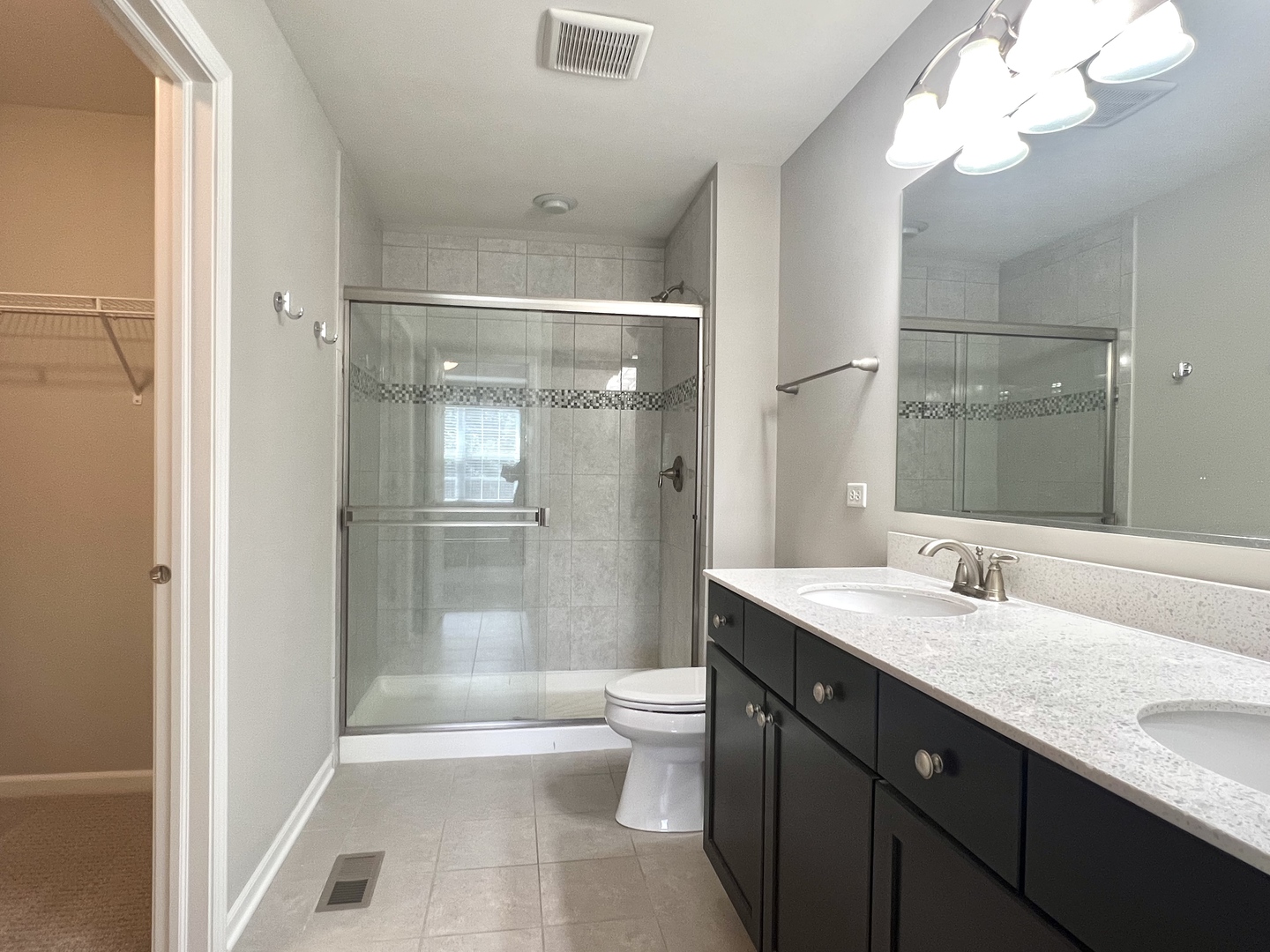 4182 Royal Mews Circle, Naperville, IL 60564