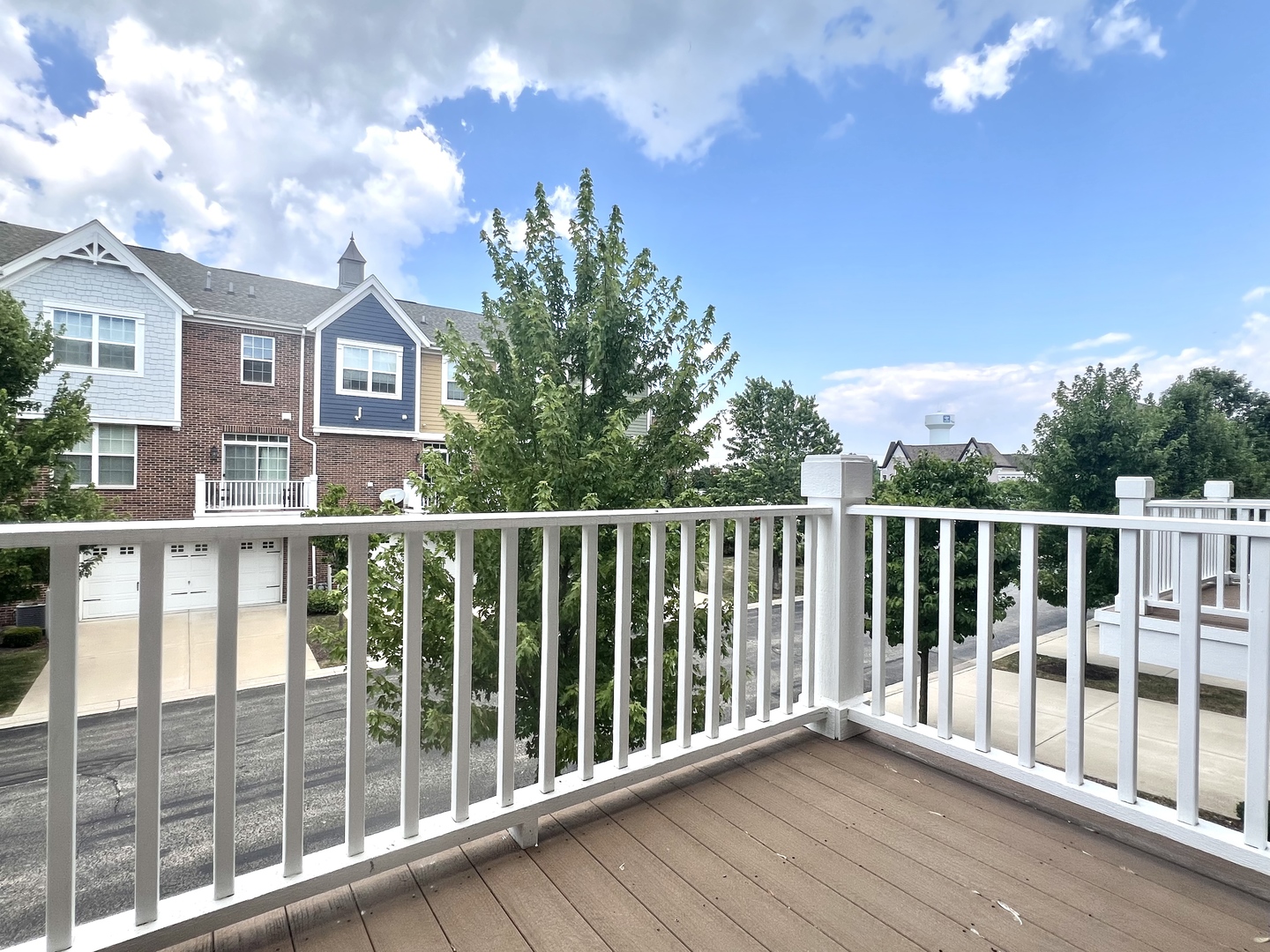 4182 Royal Mews Circle, Naperville, IL 60564