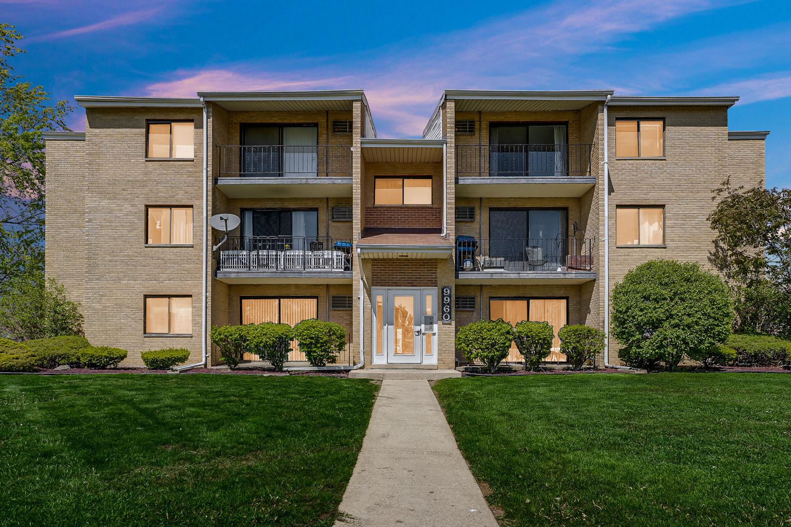 9960 Franchesca Court #2C, Orland Park, IL 60462