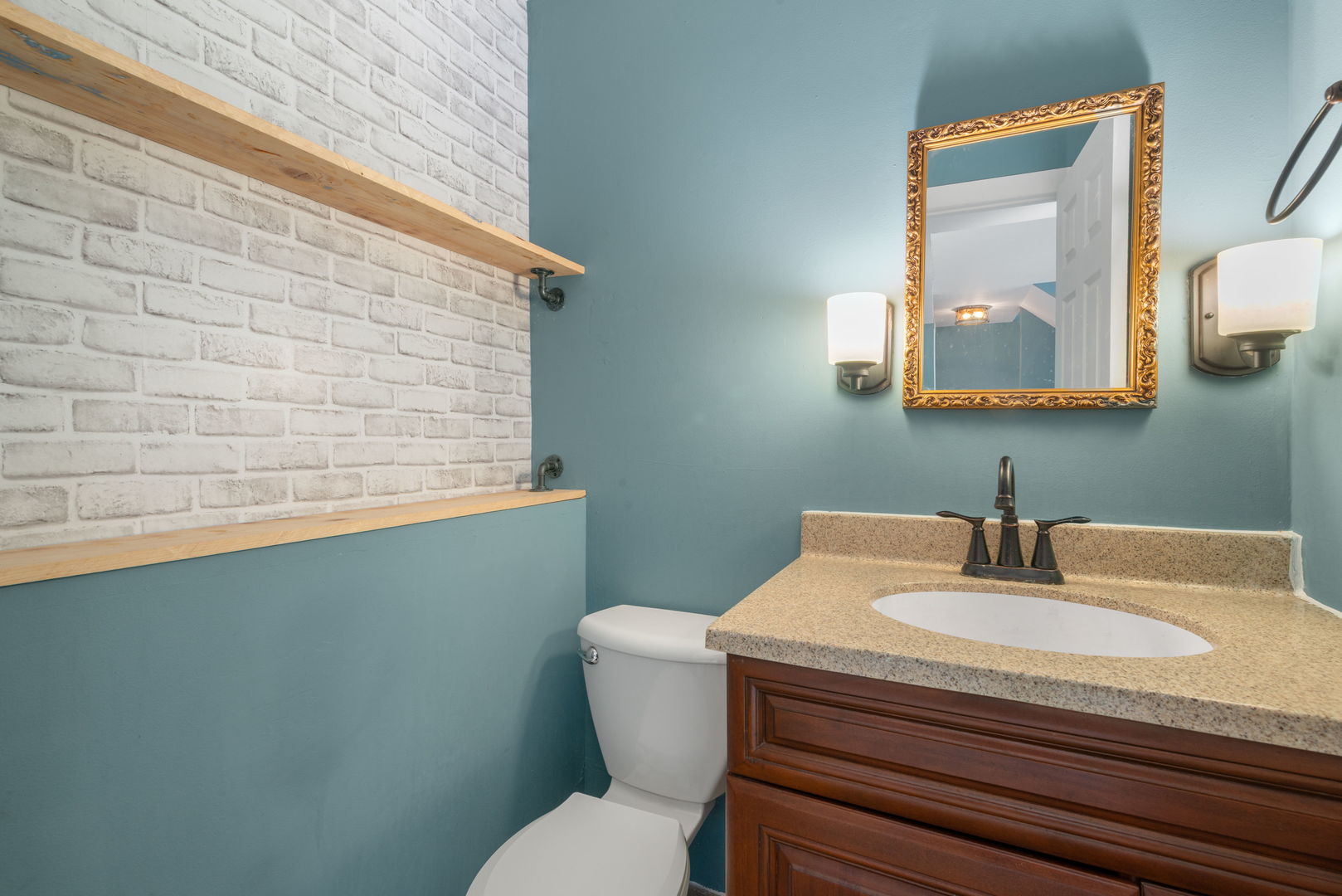2S464 Cottonwood Court, Warrenville, IL 60555