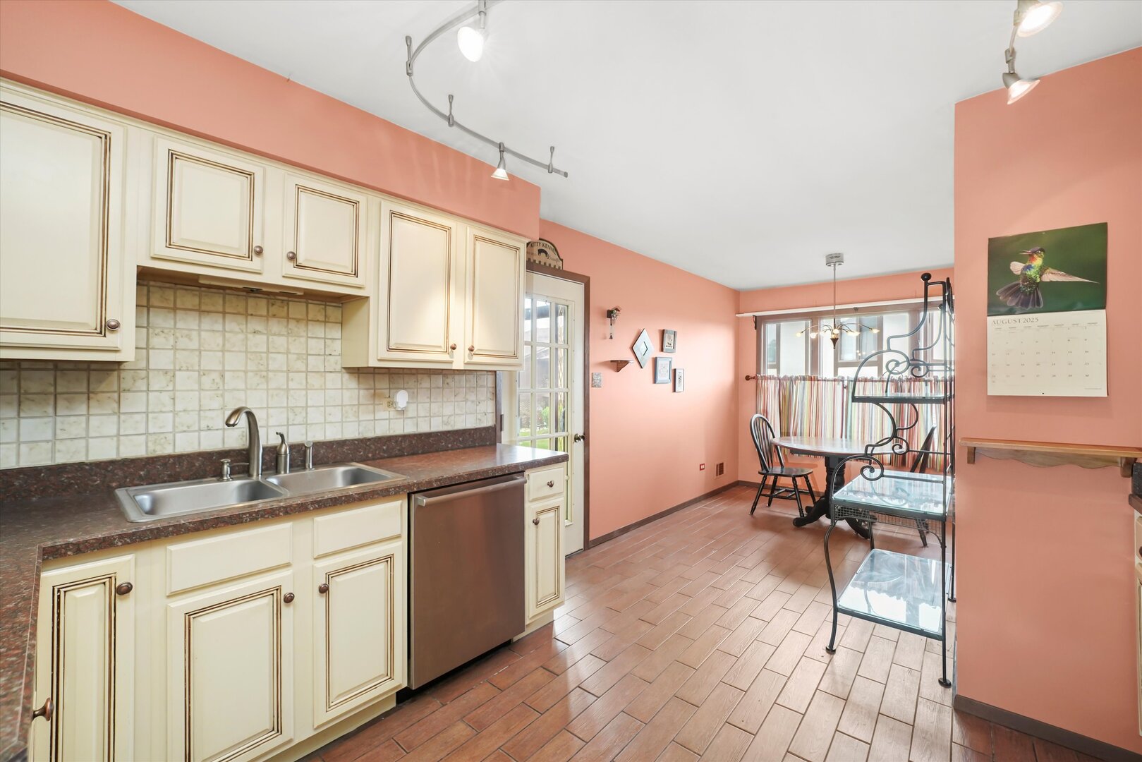 9752 Mill Drive #1E, Palos Park, IL 60464