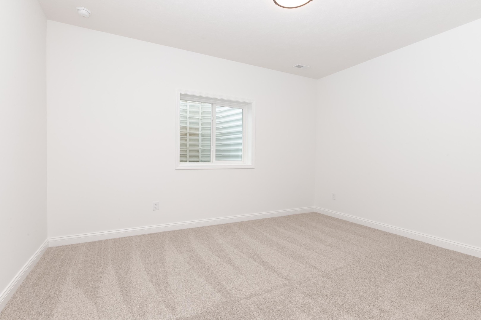 1922 Dunraven Road, Bloomington, IL 61704