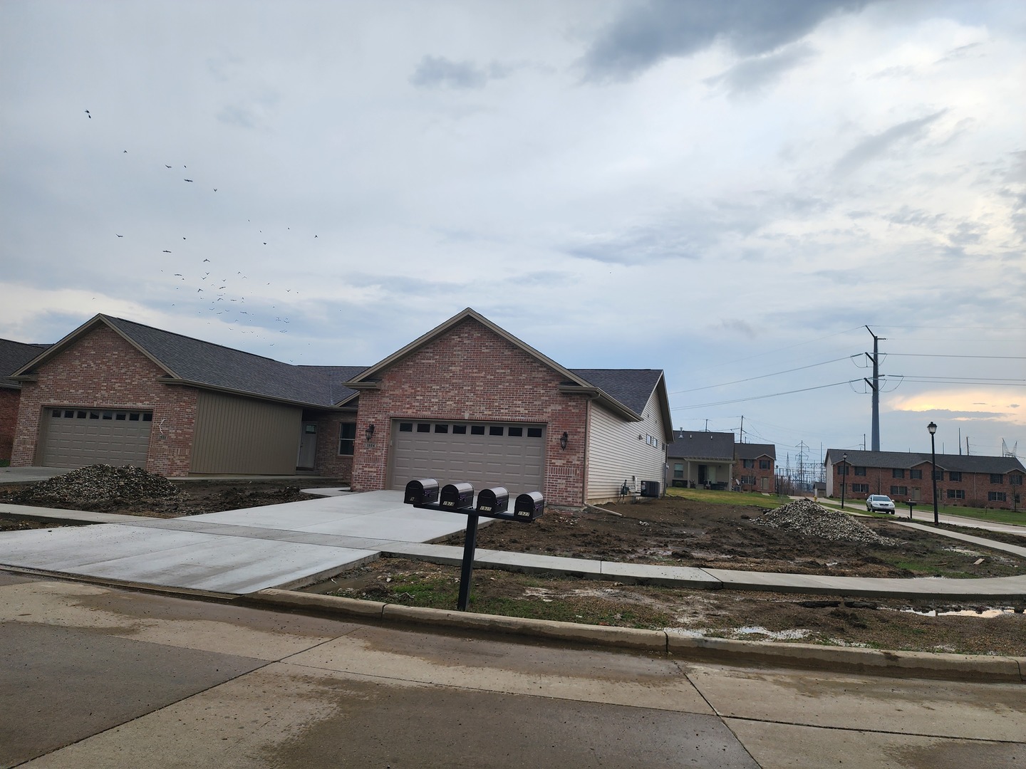 1922 Dunraven Road, Bloomington, IL 61704