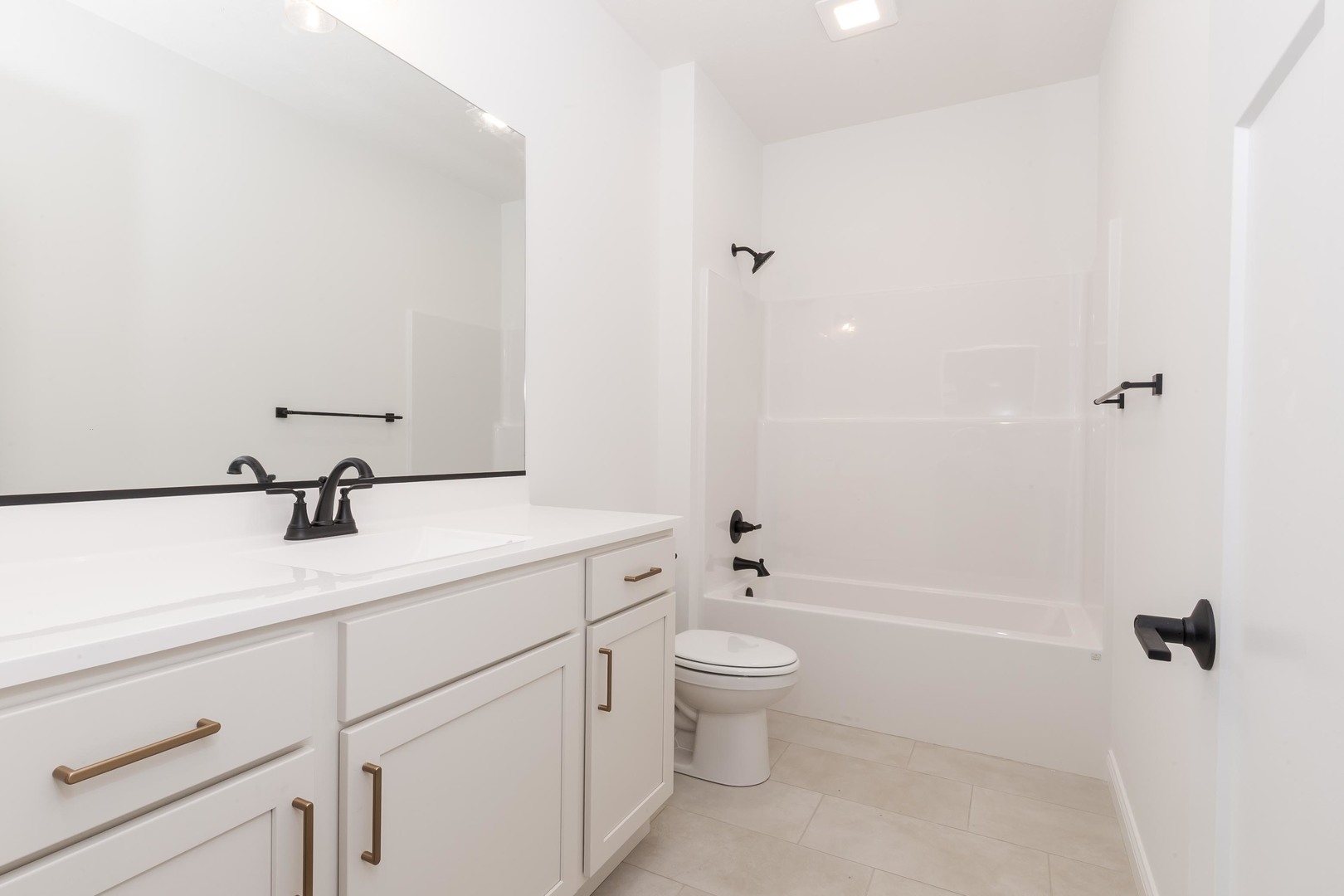 1922 Dunraven Road, Bloomington, IL 61704