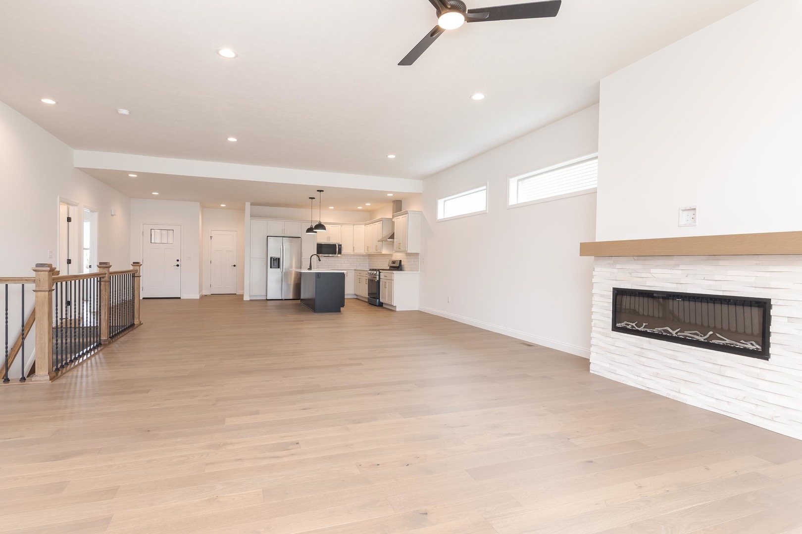 1922 Dunraven Road, Bloomington, IL 61704