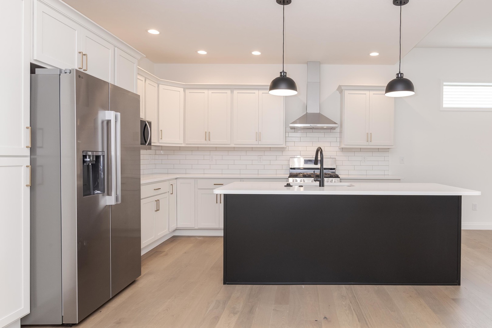 1922 Dunraven Road, Bloomington, IL 61704