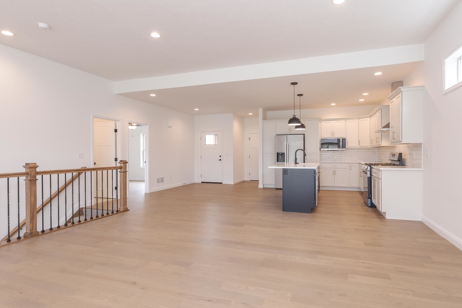 1922 Dunraven Road, Bloomington, IL 61704